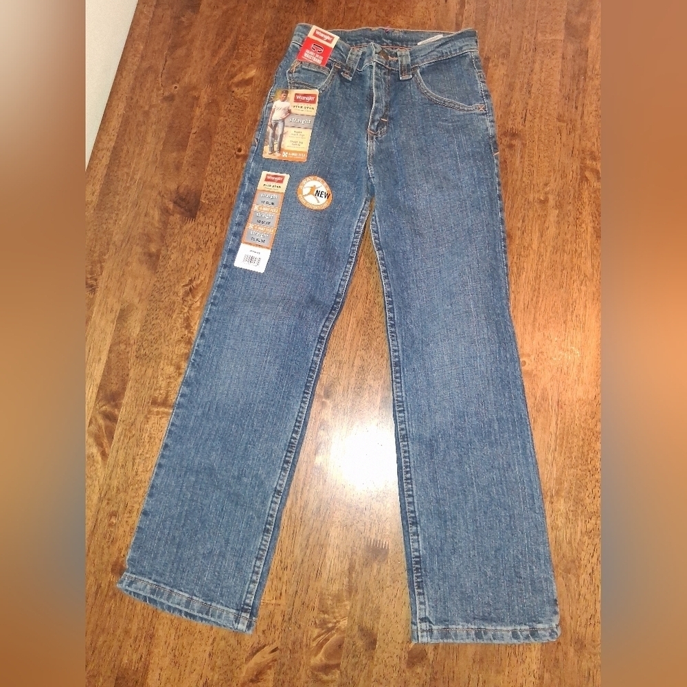 Wrangler NWT Medium Wash Straight Leg Adjustable Waist Jeans 10 Slim